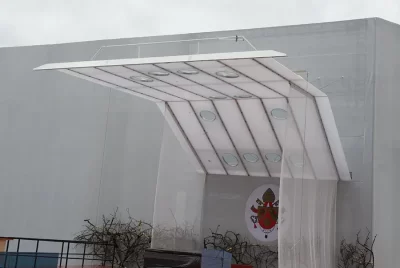 Moxie Surfaces - Interlux A Vordach Papst 07 cP d VII