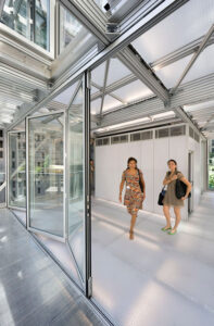 Moxie Surfaces - Kieran Timberlake Cellophane H.05 GESPERRT