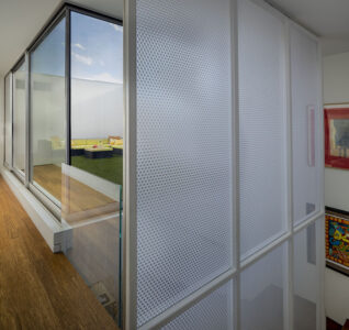 Moxie Surfaces - Stair 2 1