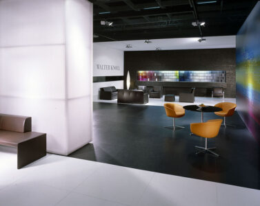 Moxie Surfaces - Walter Knoll D Fair Orgatec 04 cP VIII