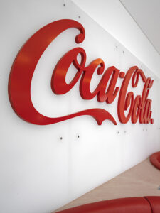 Moxie Surfaces - clear PEP UV Satin Coca Cola Reception 3