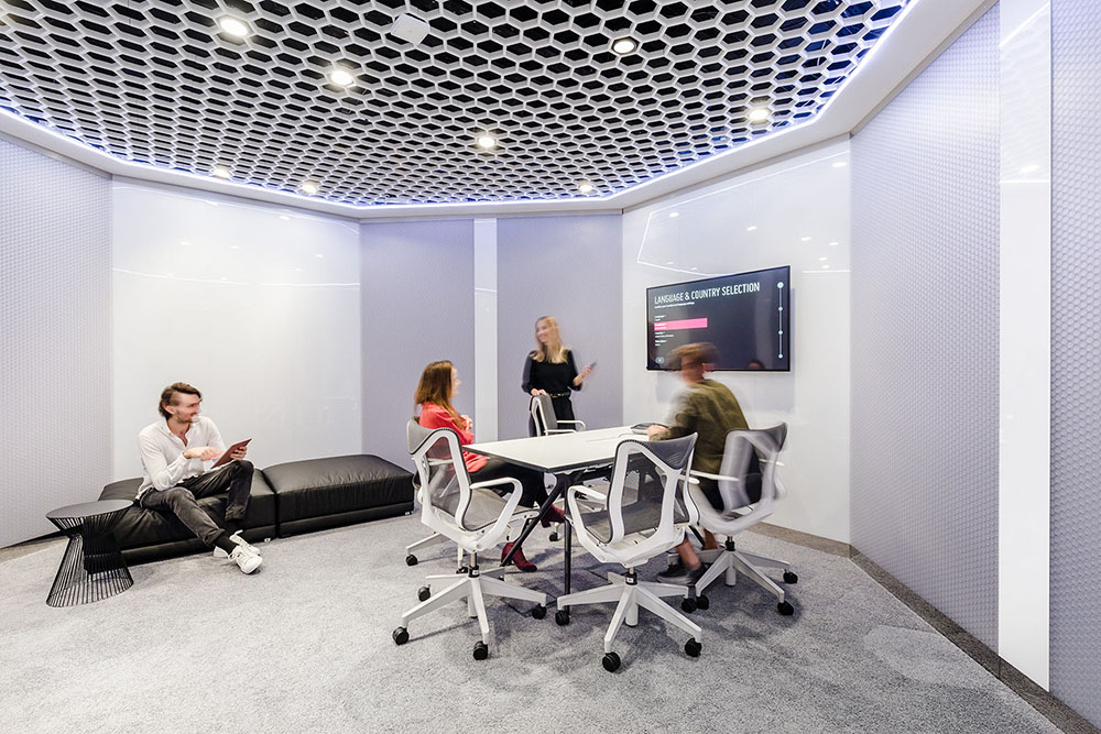 Moxie Surfaces - clear-PEP UV Satin