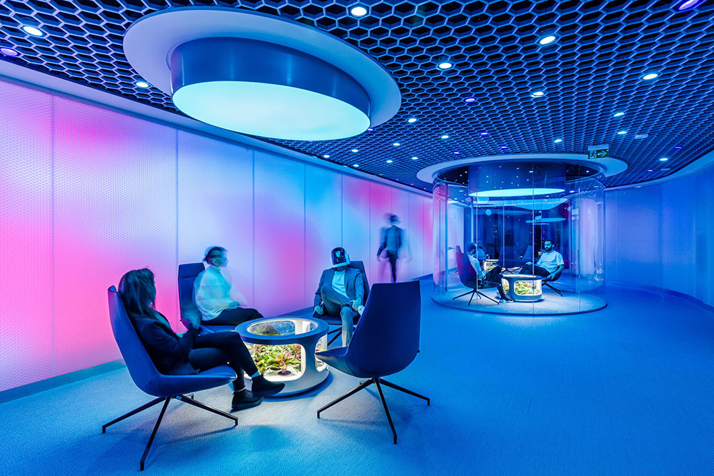 Moxie Surfaces - clear-PEP UV Satin