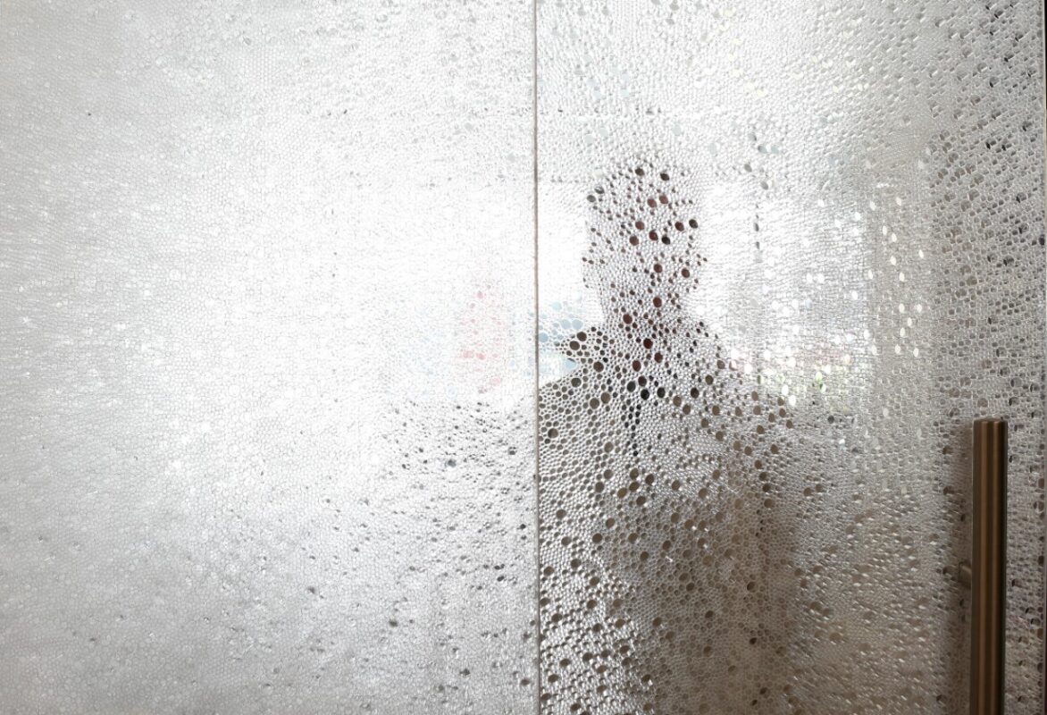 Moxie Surfaces - Soundproof meeting-room idea