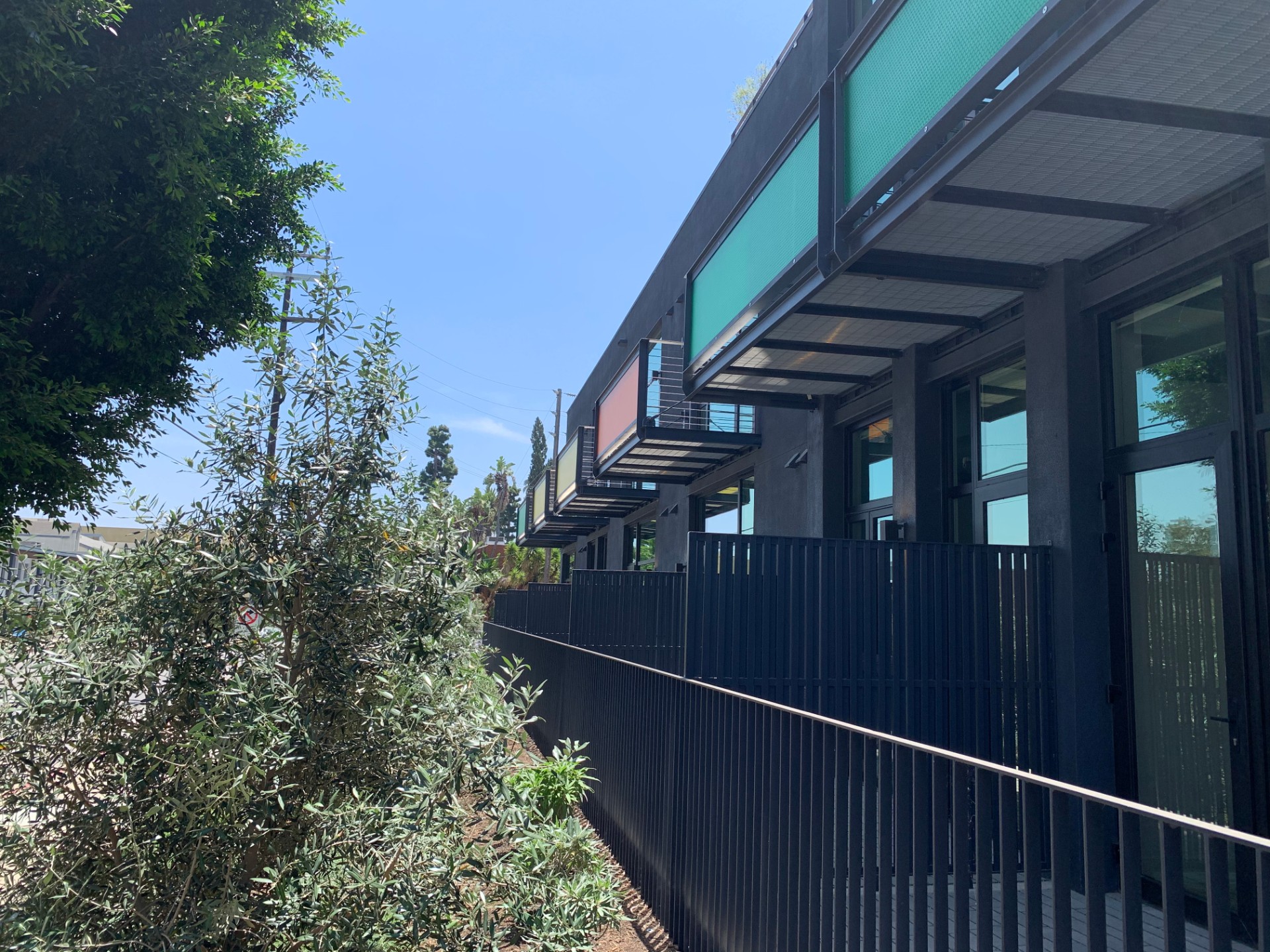 clear-PEP Western Avenue Balcony Cladding in LA showcase