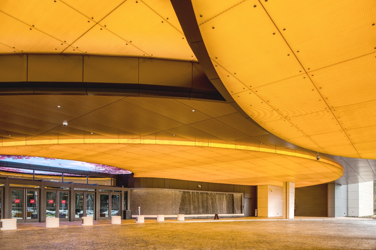 clear-PEP satin backlit panels installation at Muckleshoot Casino