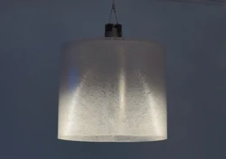 Quiet elegance: acoustic panels with integrated lighting solutions Quiet elegance: acoustic panels with integrated lighting solutions