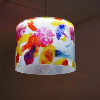 Quiet elegance: acoustic panels with integrated lighting solutions Quiet elegance: acoustic panels with integrated lighting solutions