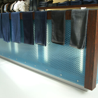 clear-PEP backlit shop display stand clear-PEP backlit shop display stand