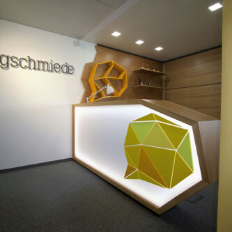 clear-PEP UV PC satin honeycomb reception desk: versatile charm clear-PEP UV PC satin honeycomb reception desk: versatile charm