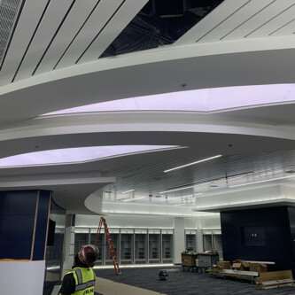 AIR-board UV PC satin ceiling illuminator: sophisticated shopping mall design AIR-board UV PC satin ceiling illuminator: sophisticated shopping mall design