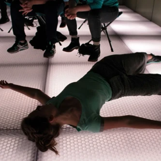 clear-PEP stage honeycomb floor: durable & versatile clear-PEP stage honeycomb floor: durable & versatile